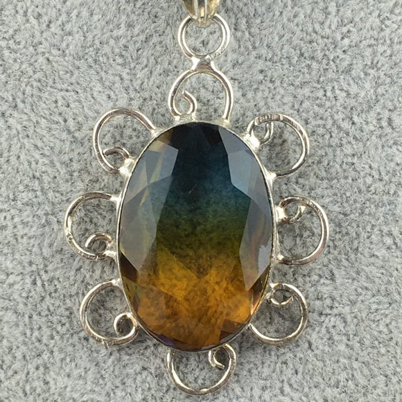 Sim Bi Color Tourmaline Pendant Necklace - Picture 3 of 12